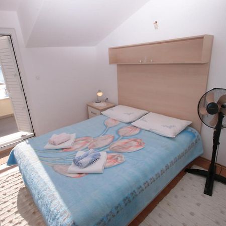 Apartmani Damir Livajic Omiš Εξωτερικό φωτογραφία