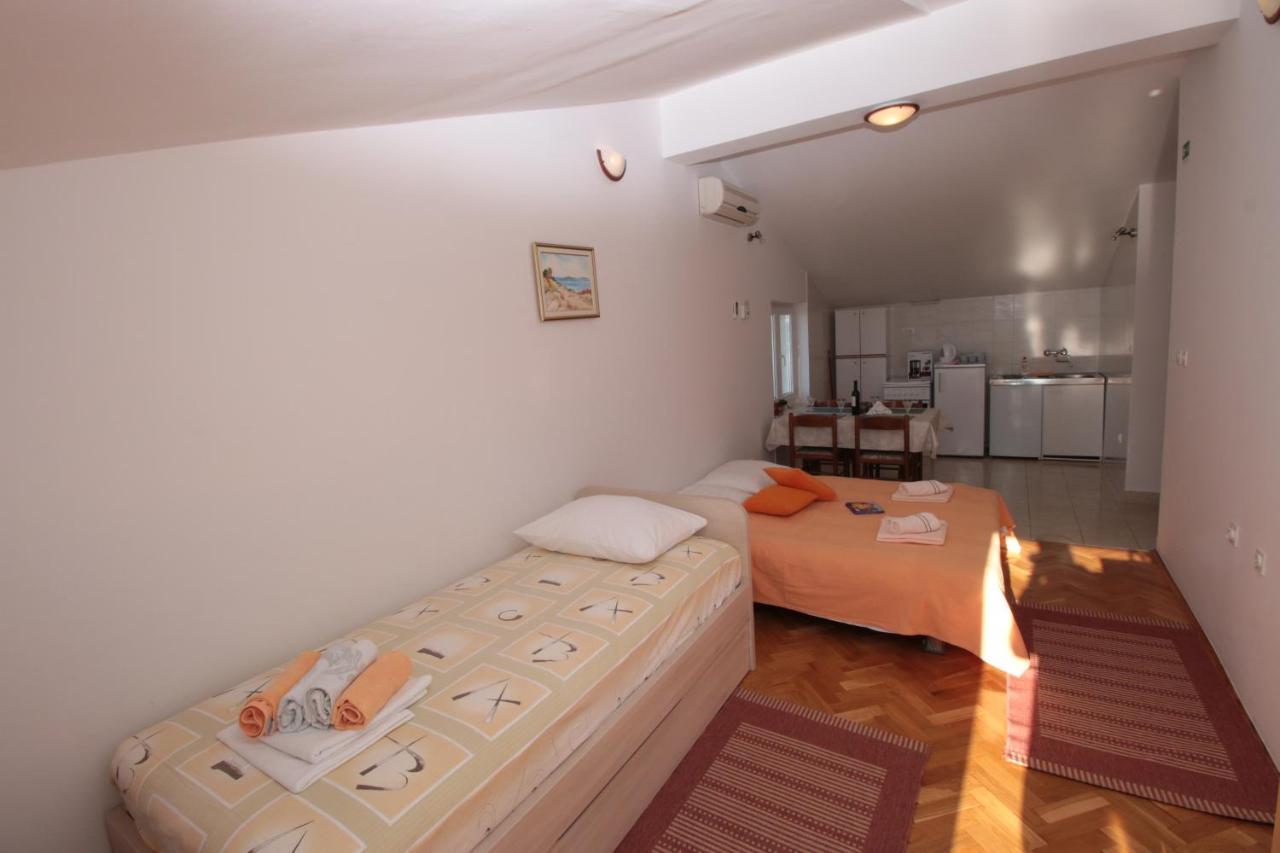 Apartmani Damir Livajic Omiš Εξωτερικό φωτογραφία