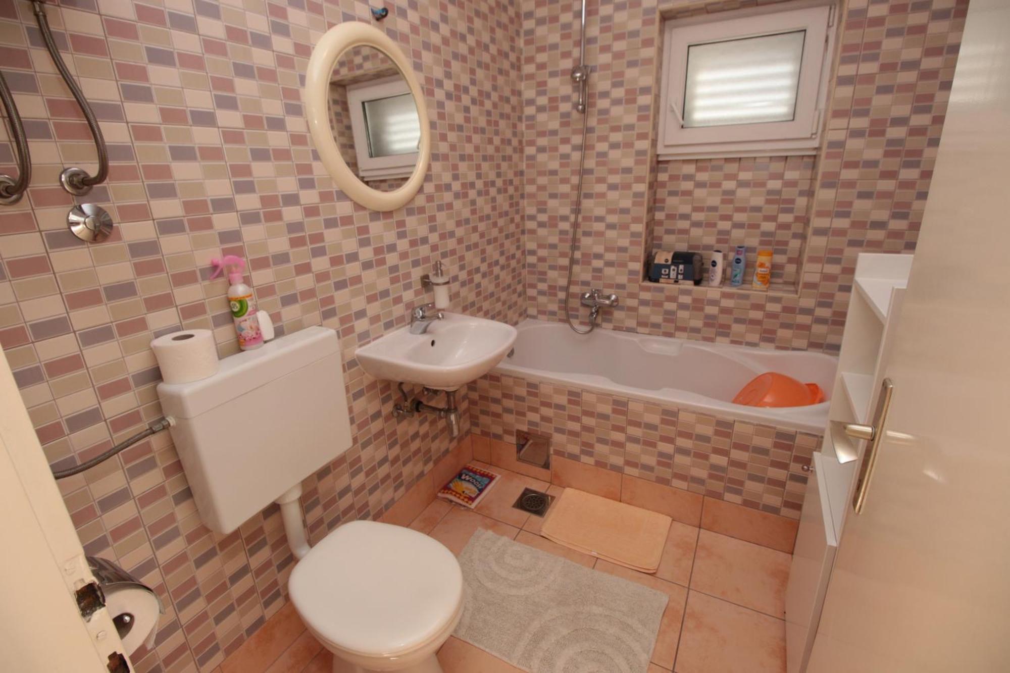 Apartmani Damir Livajic Omiš Εξωτερικό φωτογραφία