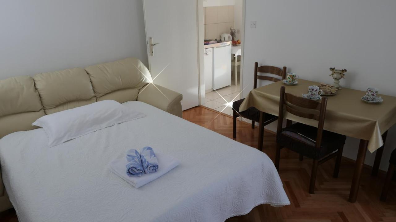 Apartmani Damir Livajic Omiš Εξωτερικό φωτογραφία