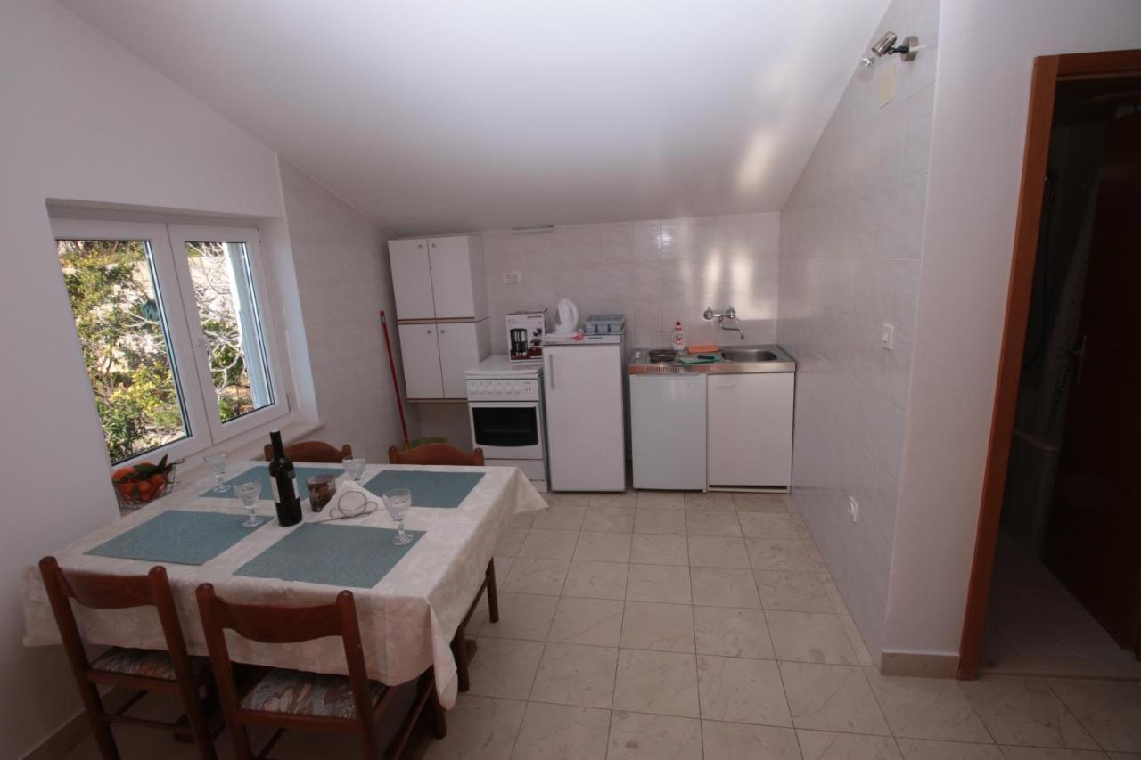 Apartmani Damir Livajic Omiš Εξωτερικό φωτογραφία